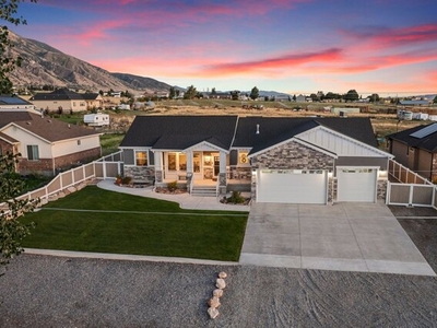 Home For Sale In Mona, Utah
