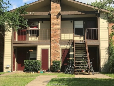 713 Wellesley Ct APT A, College Station, TX 77840