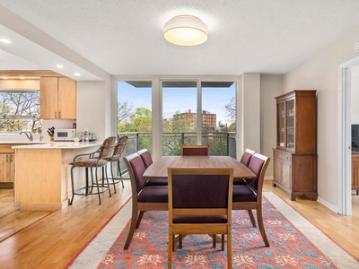 7 room luxury Flat for sale in Brookline, Massachusetts