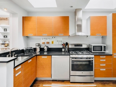 44 East 65th Street 5A, New York, NY, 10065 | Nest Seekers
