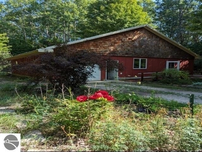 Home For Sale In Frankfort, Michigan