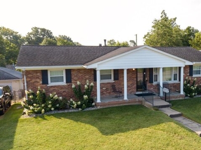Home For Sale In Lexington, Kentucky