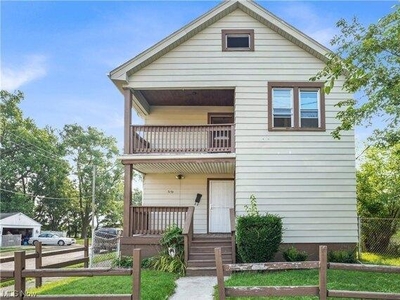 2 bedroom, Cleveland OH 44111