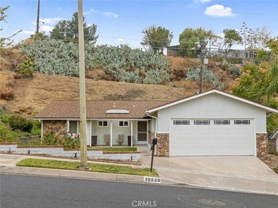 3 bedroom, Canyon Country CA 91351