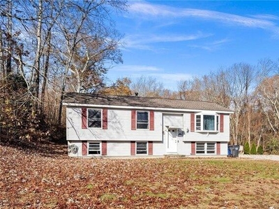 3 bedroom, Coventry CT 06238
