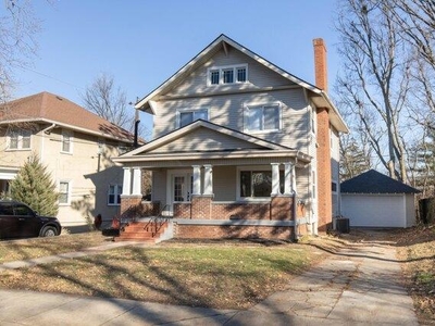 3 bedroom, Indianapolis IN 46205