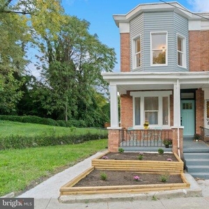 4 bedroom, Baltimore MD 21212