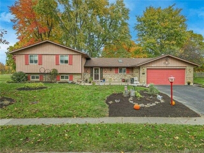 4 bedroom, Centerville OH 45459