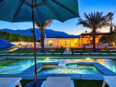 4 bedroom, Palm Springs CA 92262