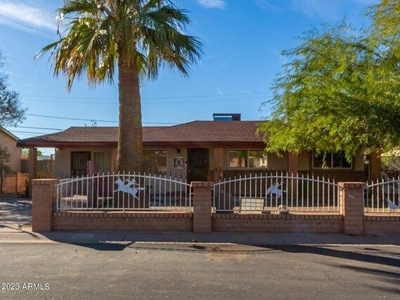4 bedroom, Phoenix AZ 85041