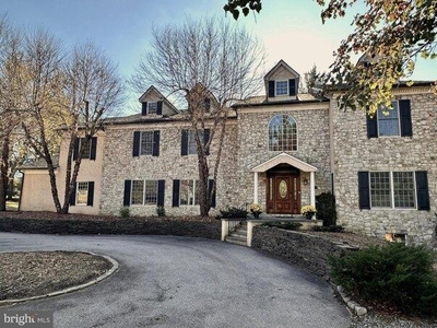 5 bedroom, Newtown Square PA 19073