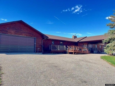 5 bedroom, Thermopolis WY 82443