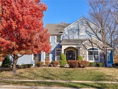 6 bedroom, Parkville MO 64152