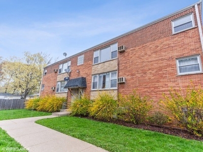 Condo For Rent In Downers Grove, Illinois