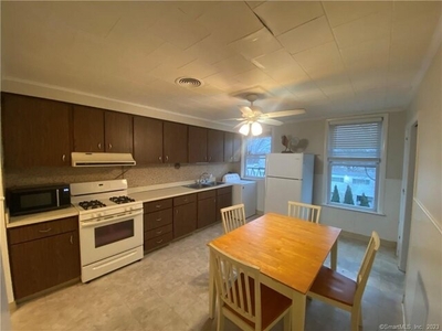 Flat For Rent In New Haven, Connecticut