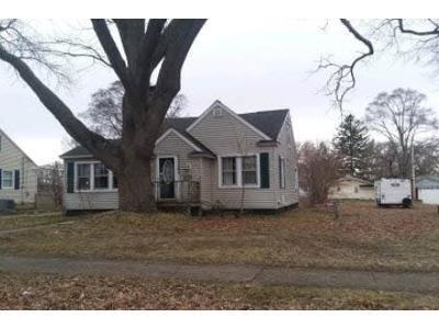 Foreclosure Single-family Home In Muskegon, Michigan