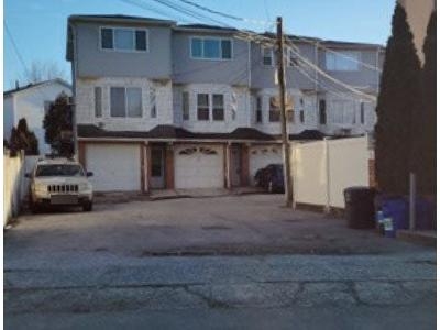 Foreclosure Single-family Home In Staten Island, New York
