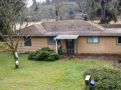 Home For Sale In Astoria, Oregon