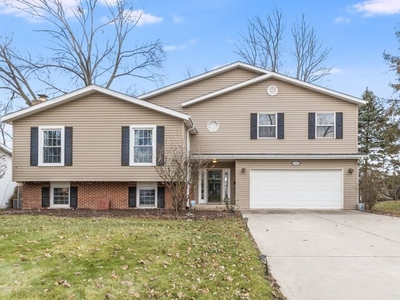 Home For Sale In Darien, Illinois