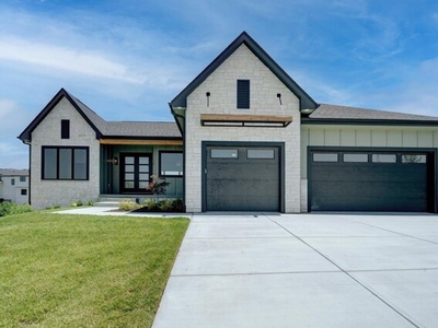 Home For Sale In Elkhorn, Nebraska