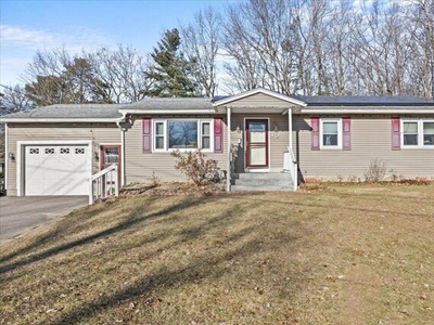 Home For Sale In Essex Junction, Vermont