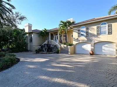 Home For Sale In Longboat Key, Florida