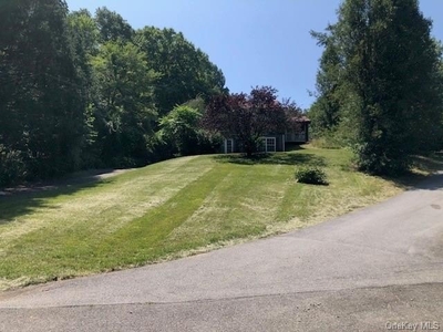 Home For Sale In Marlboro, New York