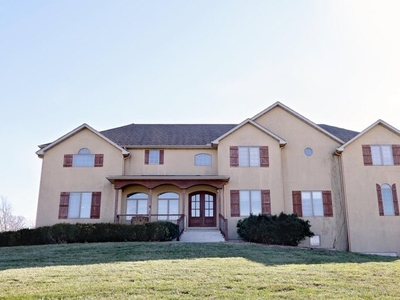 Home For Sale In Marshfield, Missouri