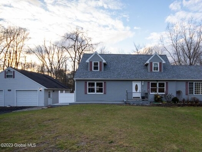 Home For Sale In Selkirk, New York
