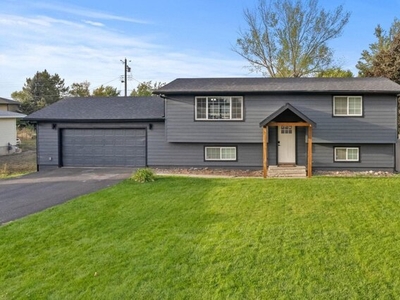 Home For Sale In Spokane Valley, Washington