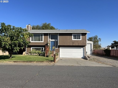 Home For Sale In Umatilla, Oregon