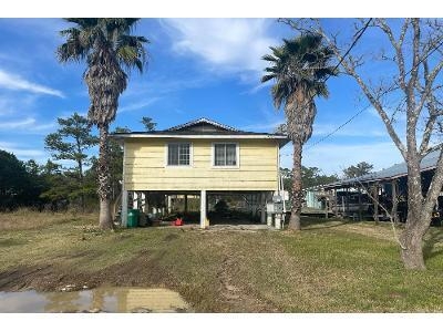 Preforeclosure Single-family Home In Bay Saint Louis, Mississippi