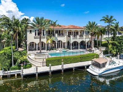 18 room luxury Villa for sale in Boca Raton, Florida