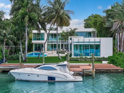 23 room luxury Villa for sale in Miami Beach, Florida