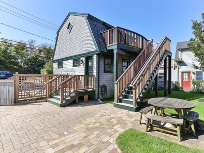 Luxury Flat for sale in Provincetown, Massachusetts