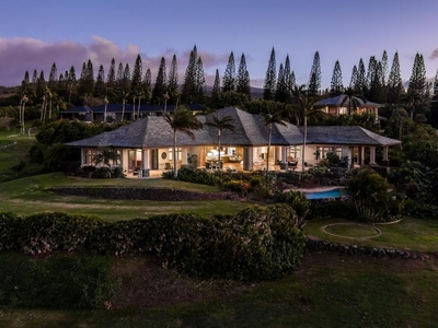 Luxury House for sale in Lahaina, Hawaii